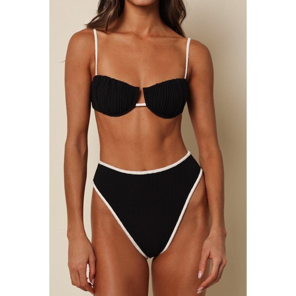 Montce Petal Top & Paula Bikini Bottom SET